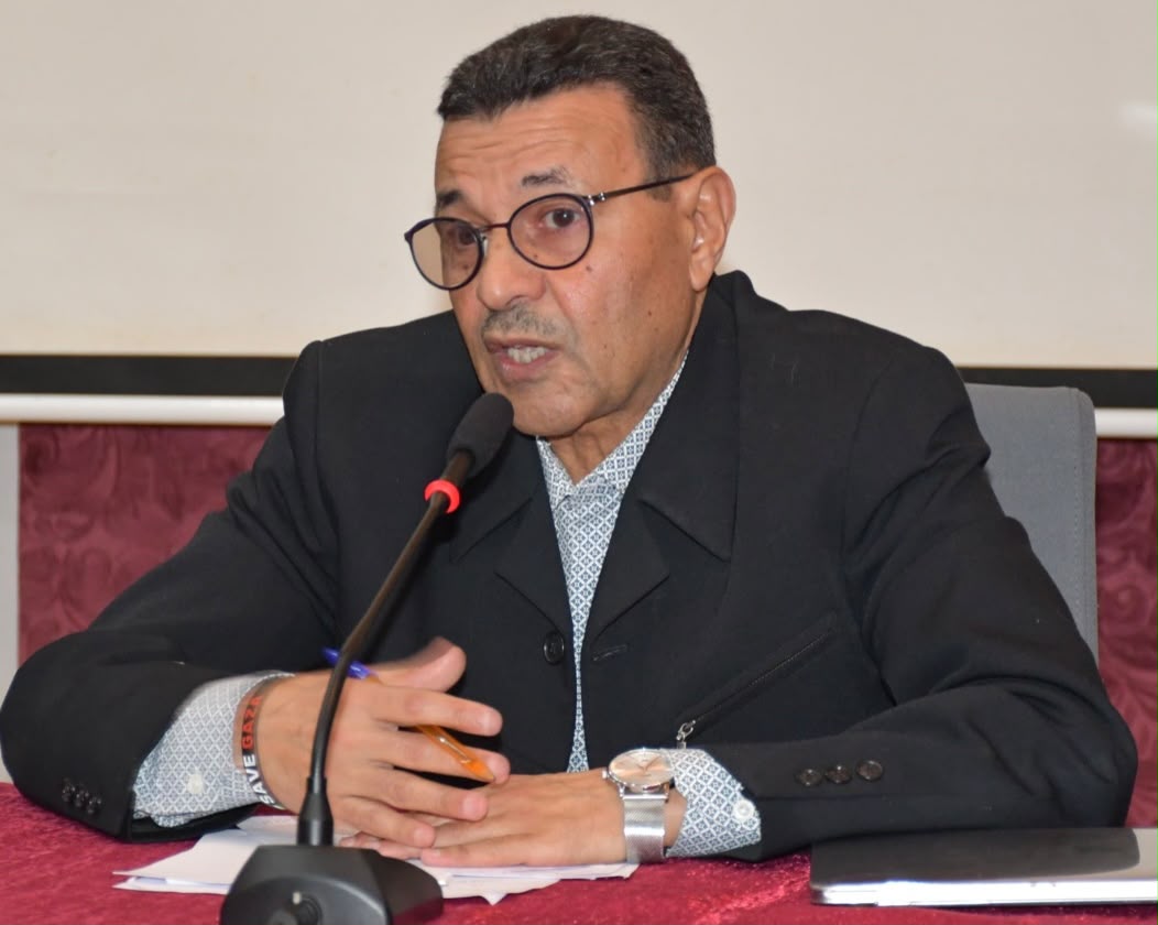 Mohamed El Aouni lors d'une prise de parole publique.